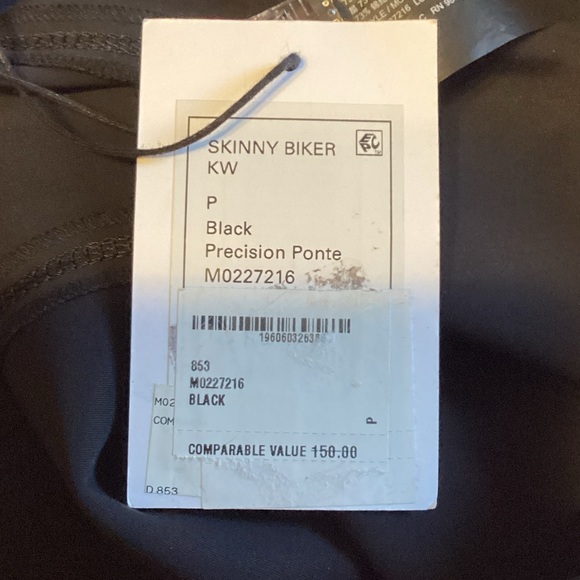 NWT Theory Size P Classic Black Biker Shorts - Picture 6 of 7